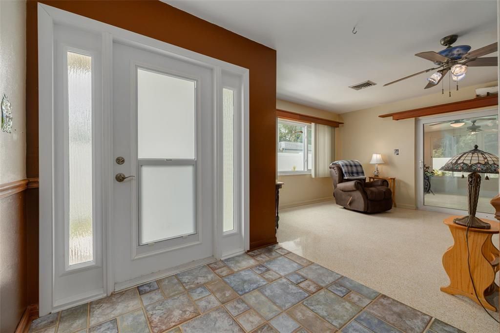 For Sale: $425,000 (3 beds, 2 baths, 1266 Square Feet)
