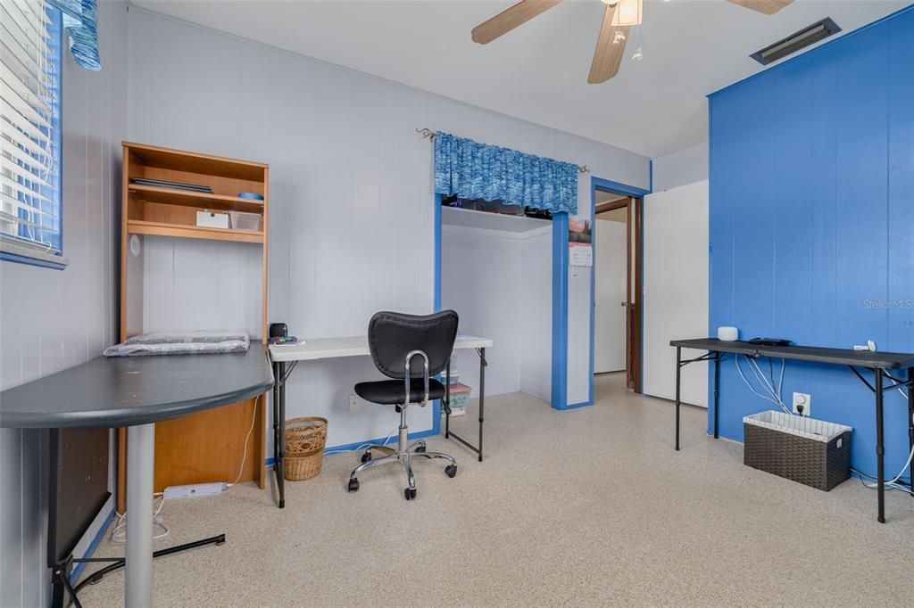 For Sale: $425,000 (3 beds, 2 baths, 1266 Square Feet)
