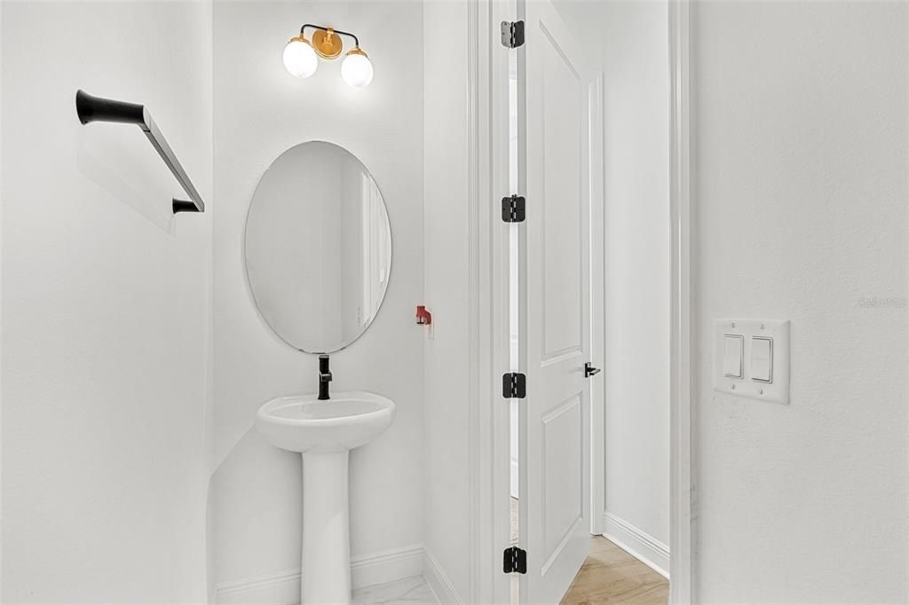 En Venta: $575,000 (4 camas, 3 baños, 2995 Pies cuadrados)