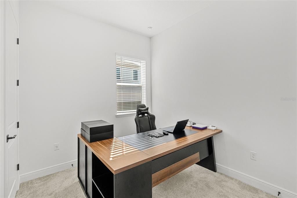 En Venta: $575,000 (4 camas, 3 baños, 2995 Pies cuadrados)