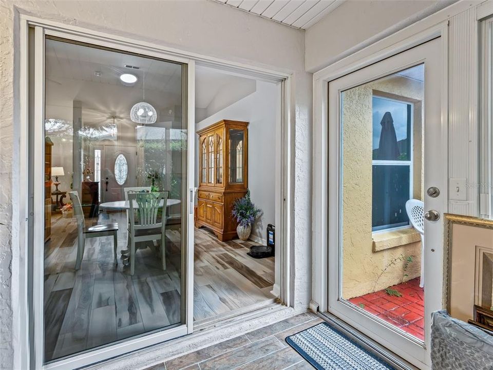 На продажу: $279,000 (2 спален, 2 ванн, 1446 Квадратных фут)