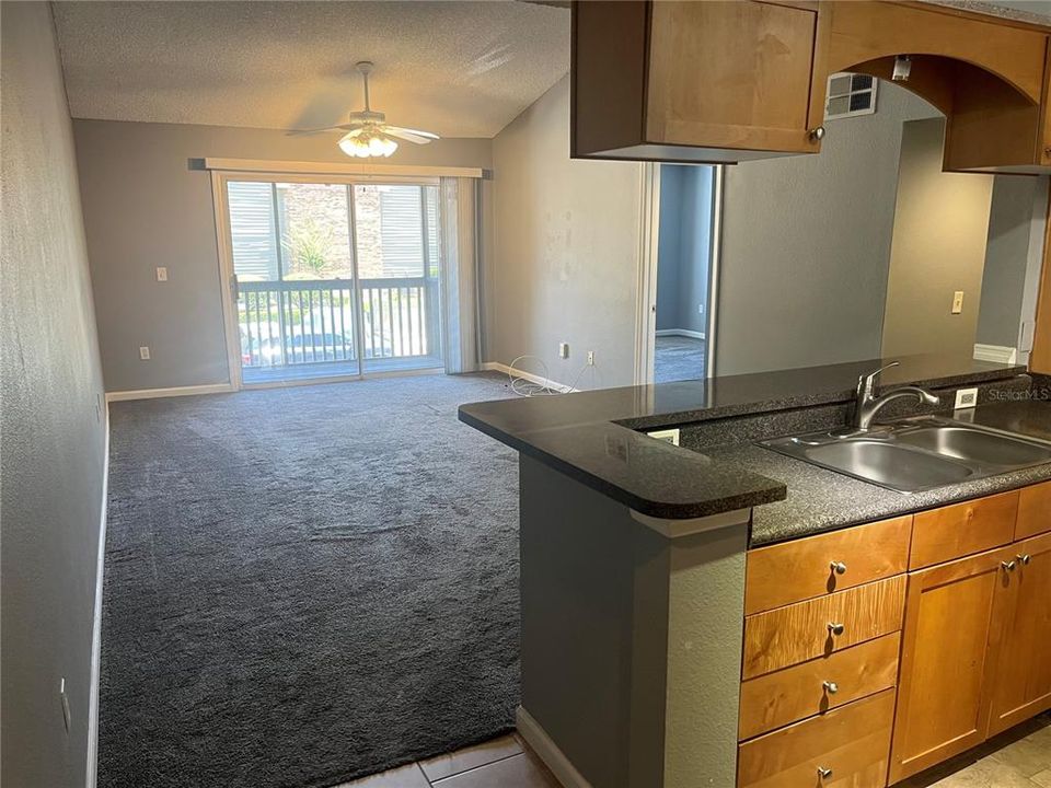 For Rent: $1,700 (2 beds, 2 baths, 946 Square Feet)