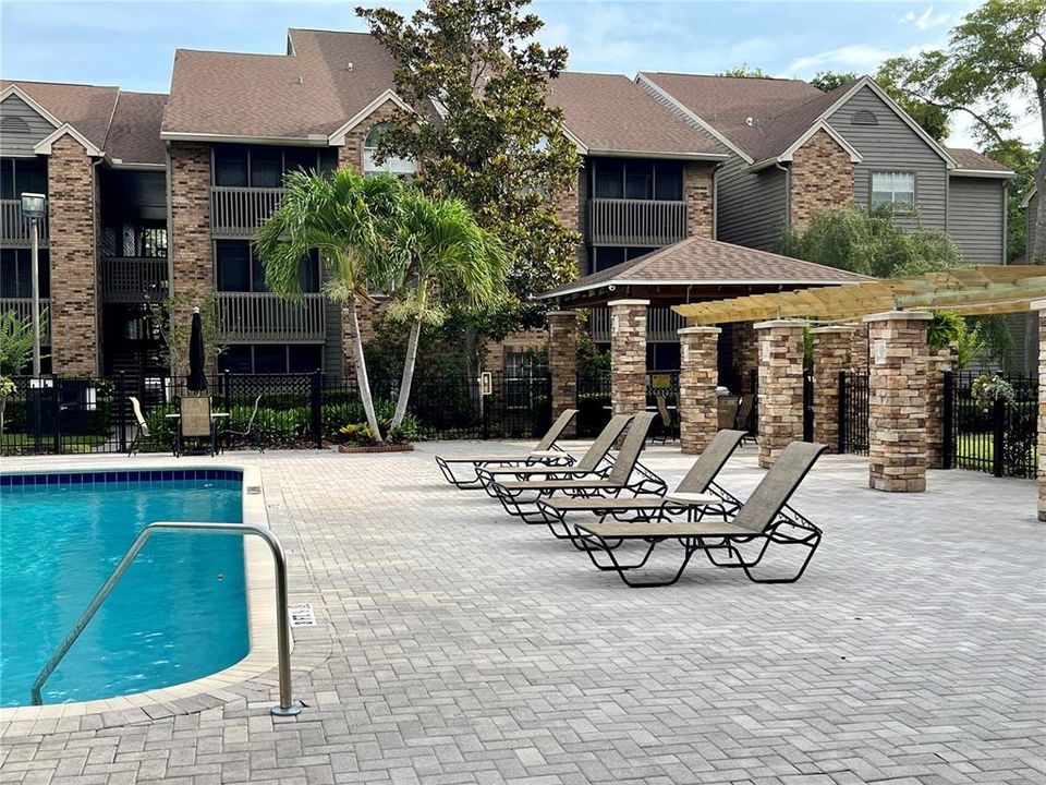 For Rent: $1,700 (2 beds, 2 baths, 946 Square Feet)