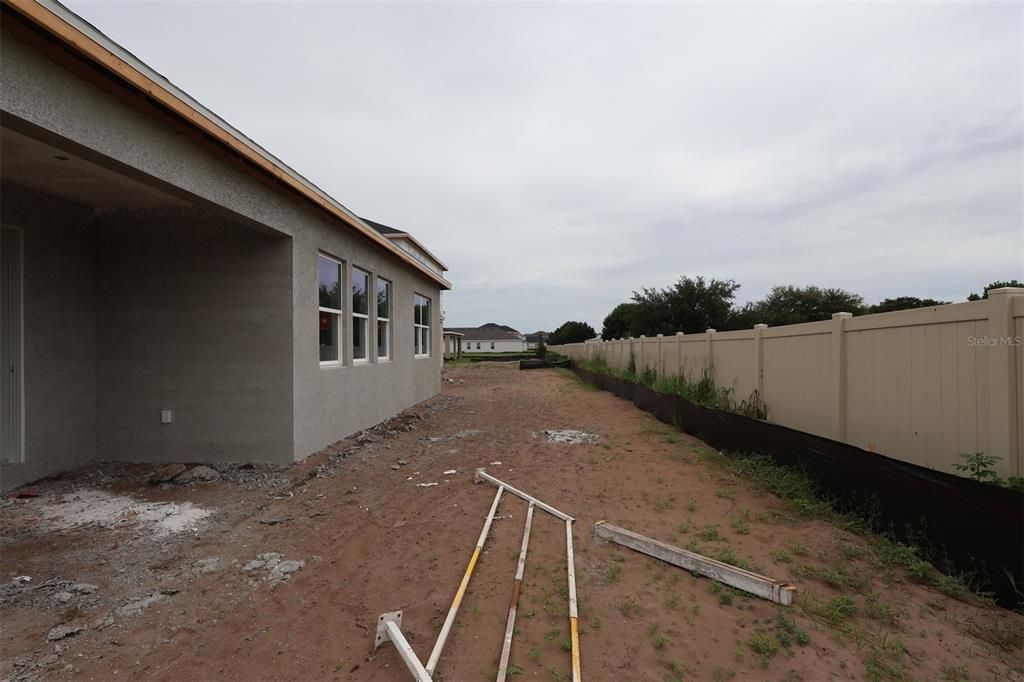 Activo con contrato: $499,990 (4 camas, 4 baños, 2621 Pies cuadrados)