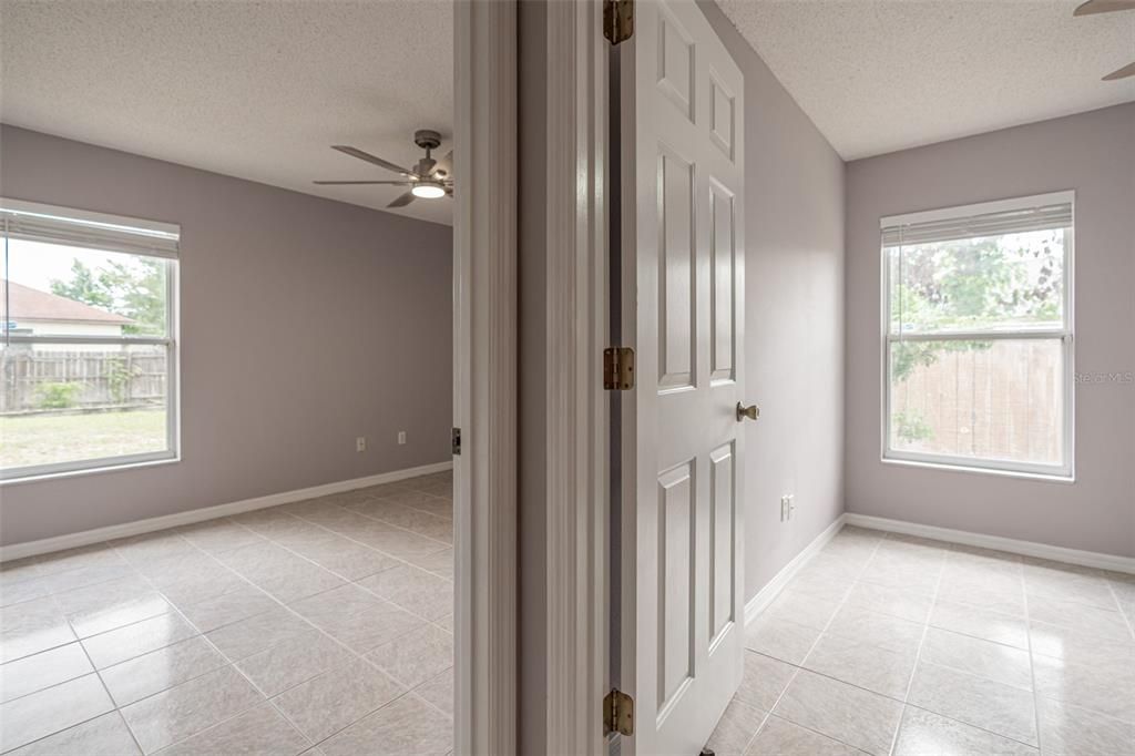 For Sale: $385,000 (3 beds, 2 baths, 1097 Square Feet)