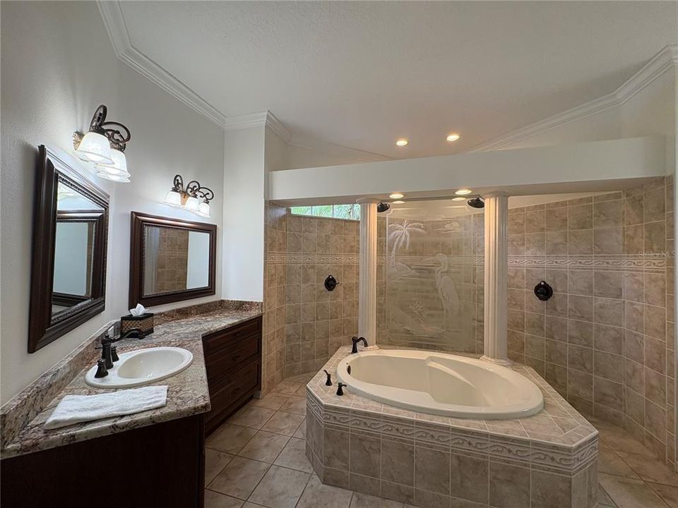 For Sale: $839,000 (3 beds, 3 baths, 2938 Square Feet)