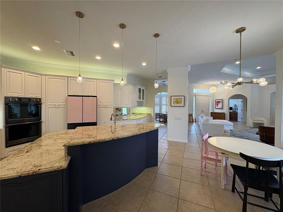 For Sale: $839,000 (3 beds, 3 baths, 2938 Square Feet)