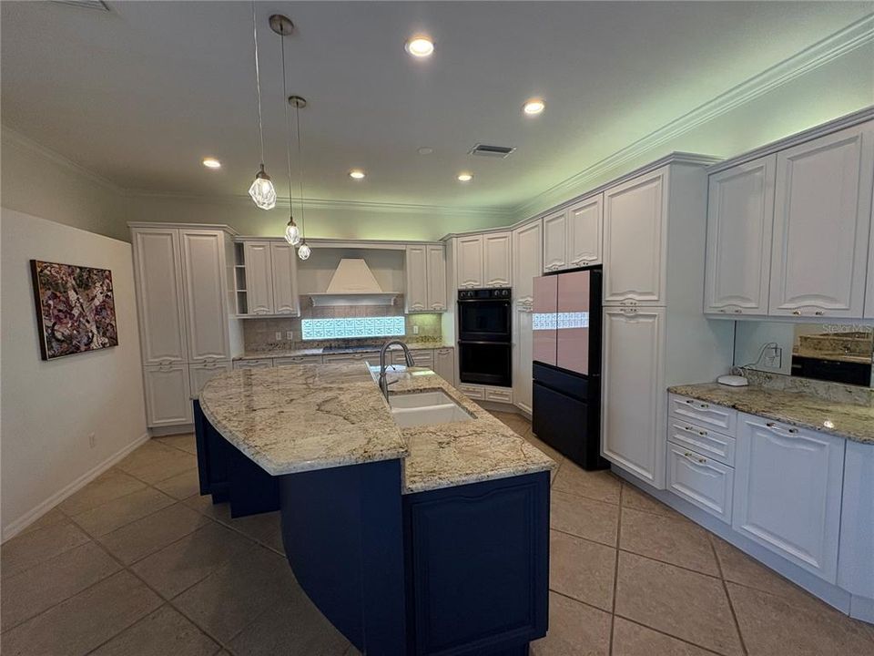 For Sale: $839,000 (3 beds, 3 baths, 2938 Square Feet)