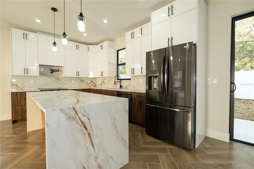 For Sale: $508,998 (3 beds, 2 baths, 1580 Square Feet)