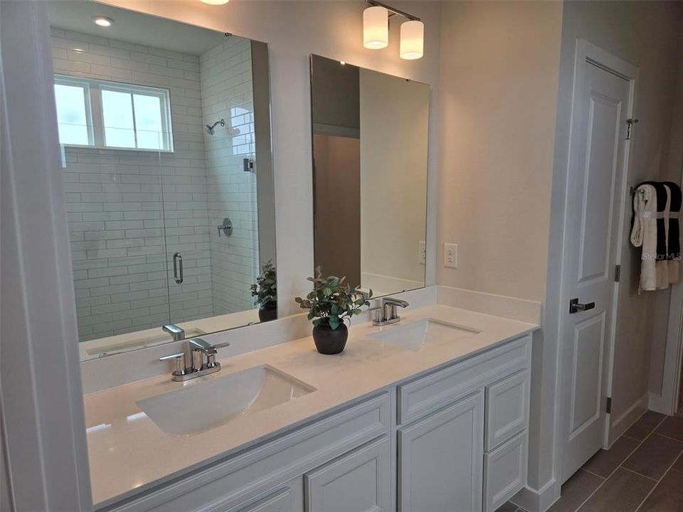 For Sale: $267,990 (3 beds, 2 baths, 1488 Square Feet)