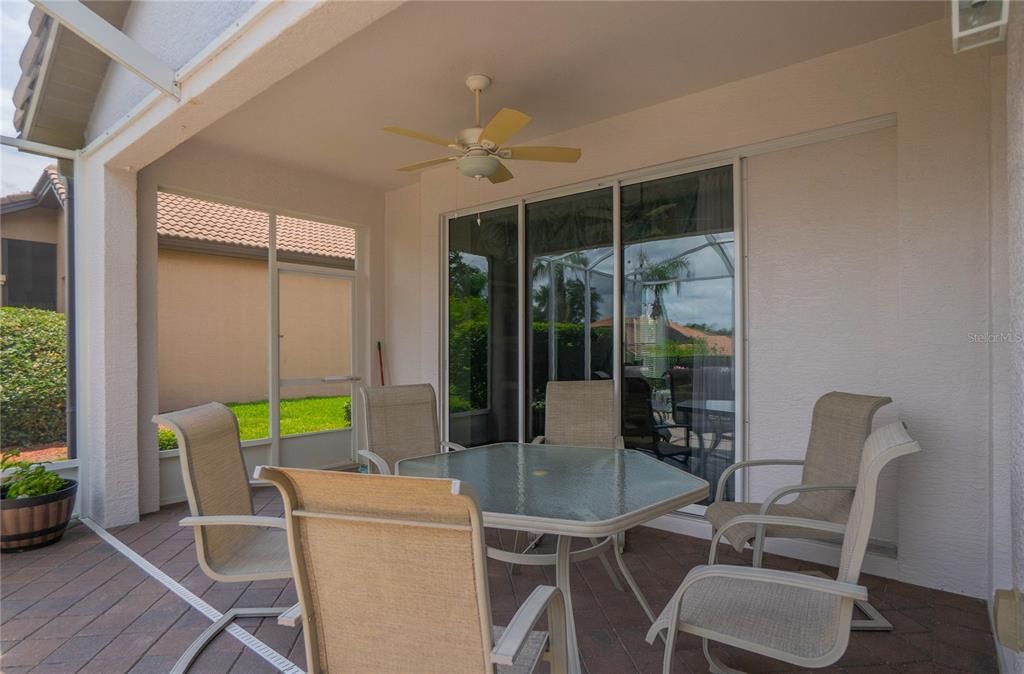 For Sale: $335,000 (3 beds, 2 baths, 1708 Square Feet)