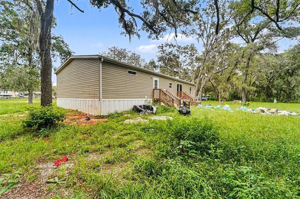 For Sale: $275,000 (3 beds, 2 baths, 1539 Square Feet)