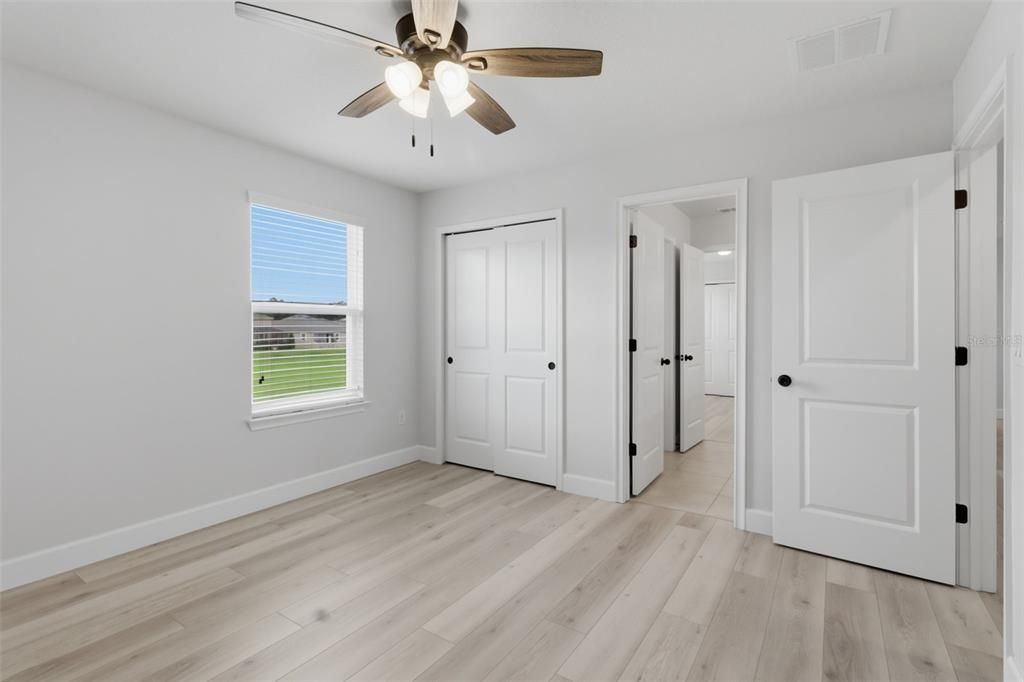 For Sale: $550,000 (4 beds, 3 baths, 3176 Square Feet)