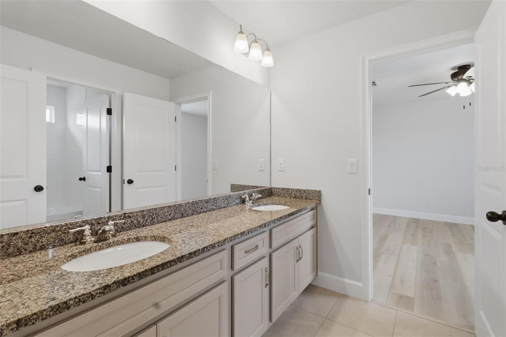 For Sale: $550,000 (4 beds, 3 baths, 3176 Square Feet)
