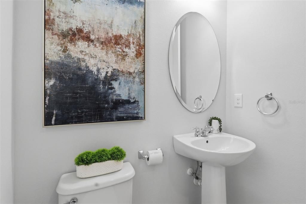 For Sale: $550,000 (4 beds, 3 baths, 3176 Square Feet)
