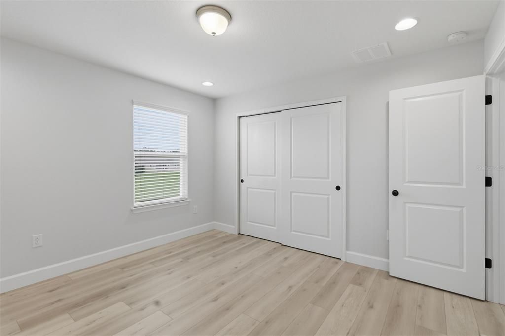 For Sale: $550,000 (4 beds, 3 baths, 3176 Square Feet)