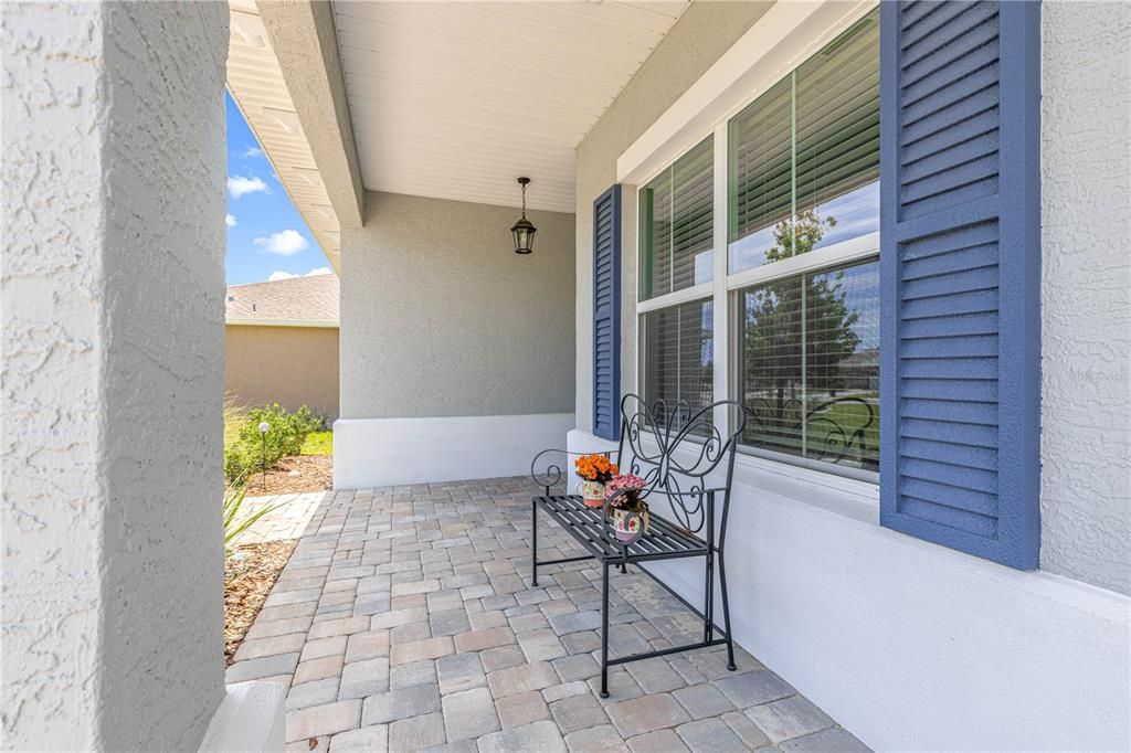 For Sale: $374,000 (2 beds, 2 baths, 1983 Square Feet)
