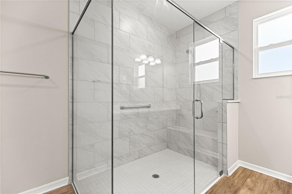 For Sale: $374,000 (2 beds, 2 baths, 1983 Square Feet)