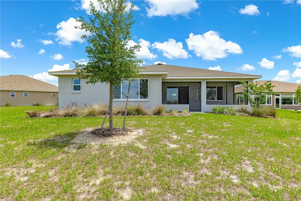For Sale: $374,000 (2 beds, 2 baths, 1983 Square Feet)