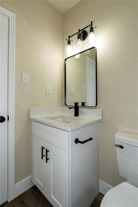 For Sale: $329,000 (3 beds, 2 baths, 1084 Square Feet)