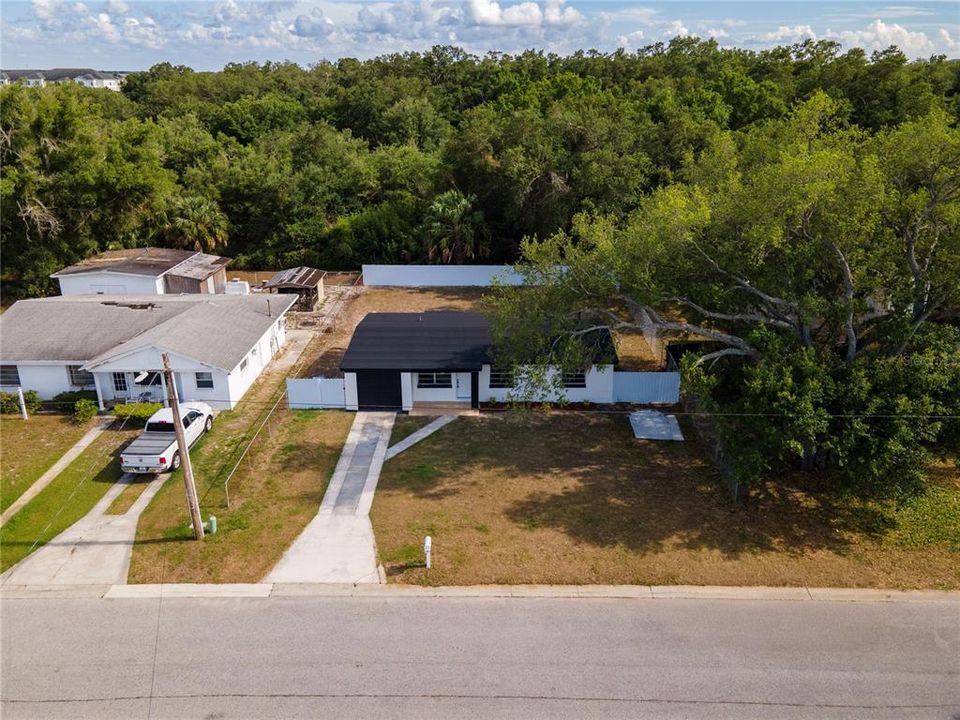 For Sale: $329,000 (3 beds, 2 baths, 1084 Square Feet)
