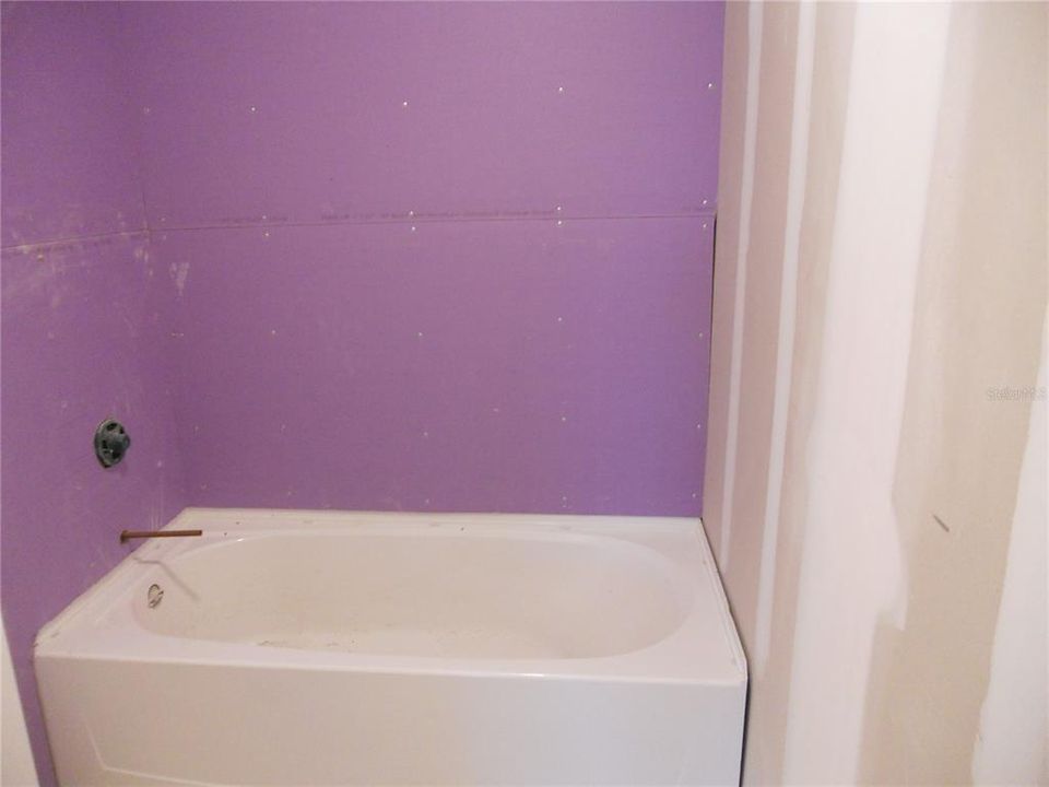 : $79,000 (2 спален, 2 ванн, 1092 Квадратных фут)