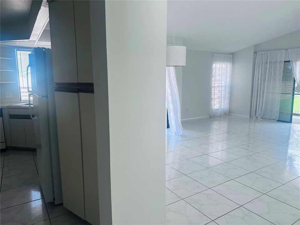 В аренду: $2,100 (2 спален, 2 ванн, 1516 Квадратных фут)