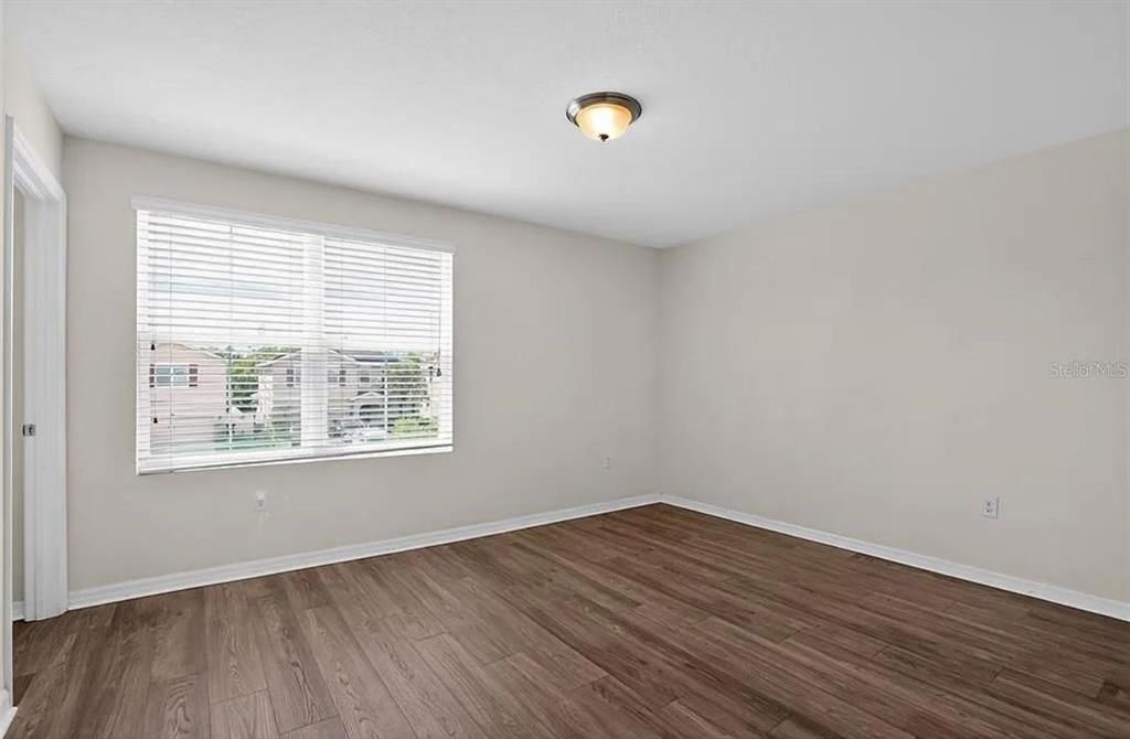 Active With Contract: $2,500 (4 beds, 2 baths, 2519 Square Feet)