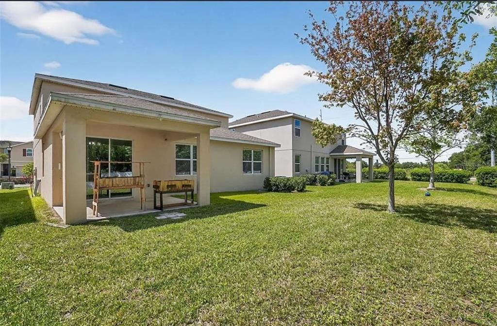 Active With Contract: $2,500 (4 beds, 2 baths, 2519 Square Feet)
