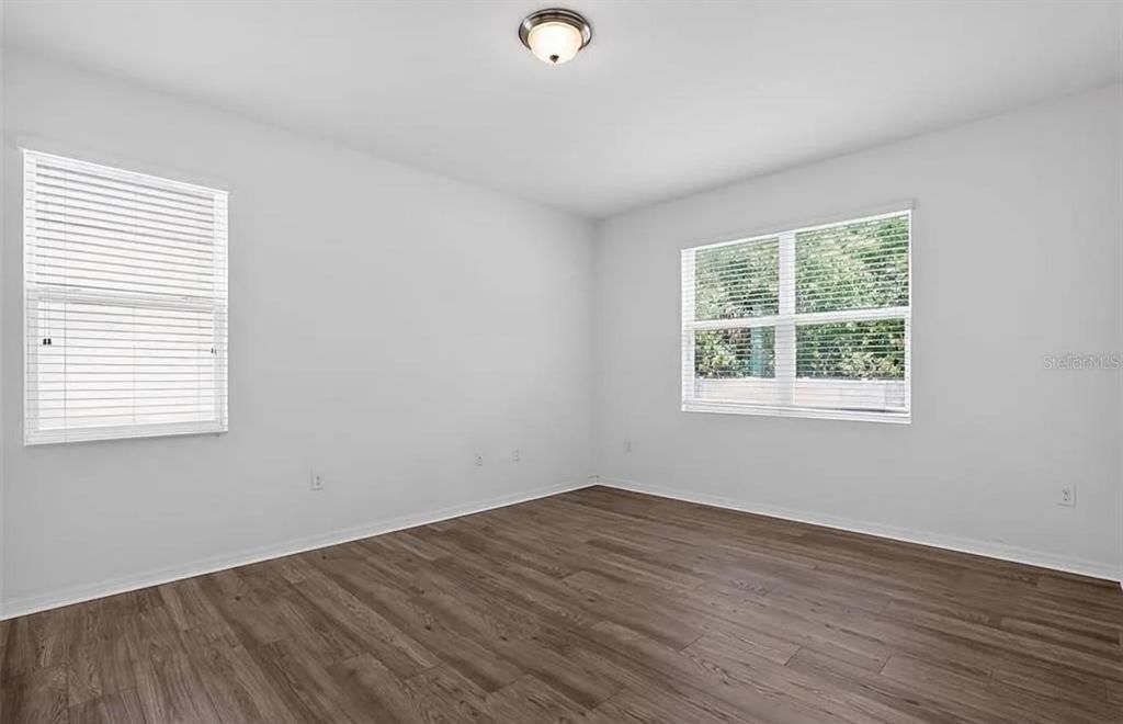 Active With Contract: $2,500 (4 beds, 2 baths, 2519 Square Feet)
