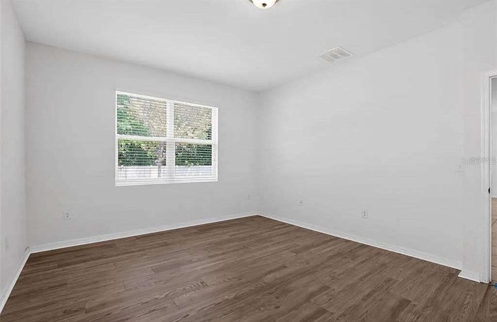 Active With Contract: $2,500 (4 beds, 2 baths, 2519 Square Feet)