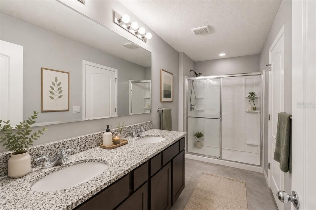 Activo con contrato: $259,900 (3 camas, 2 baños, 1648 Pies cuadrados)