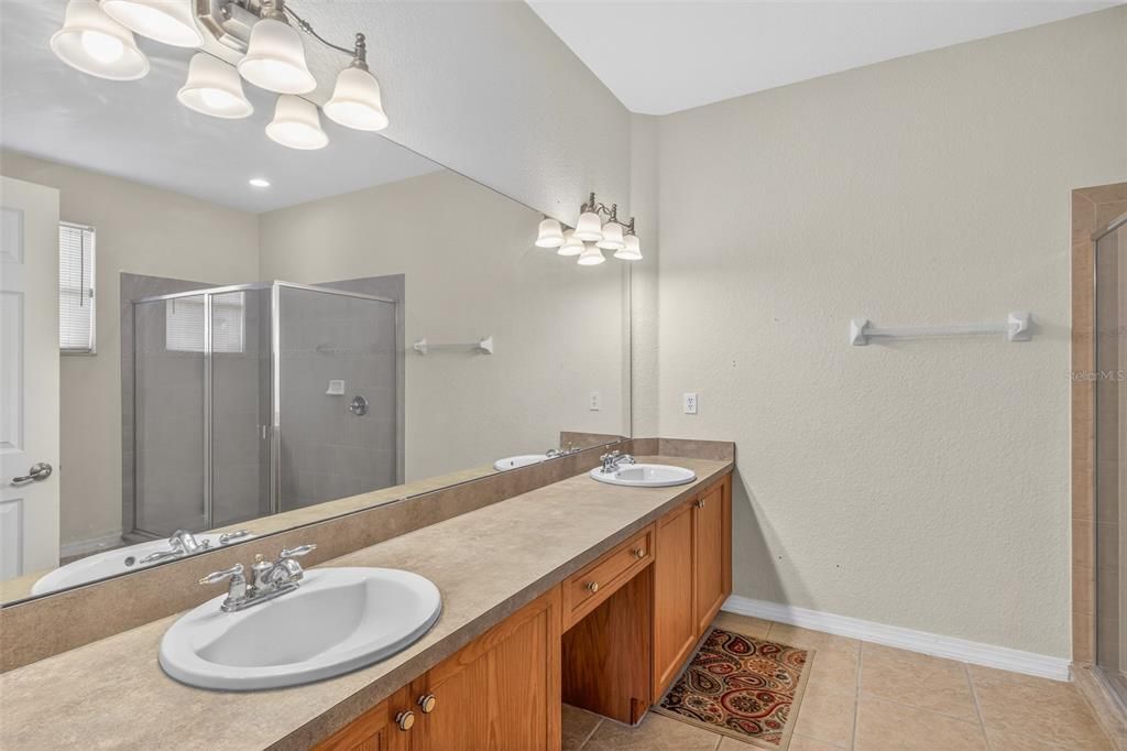 En Venta: $450,000 (3 camas, 2 baños, 1796 Pies cuadrados)