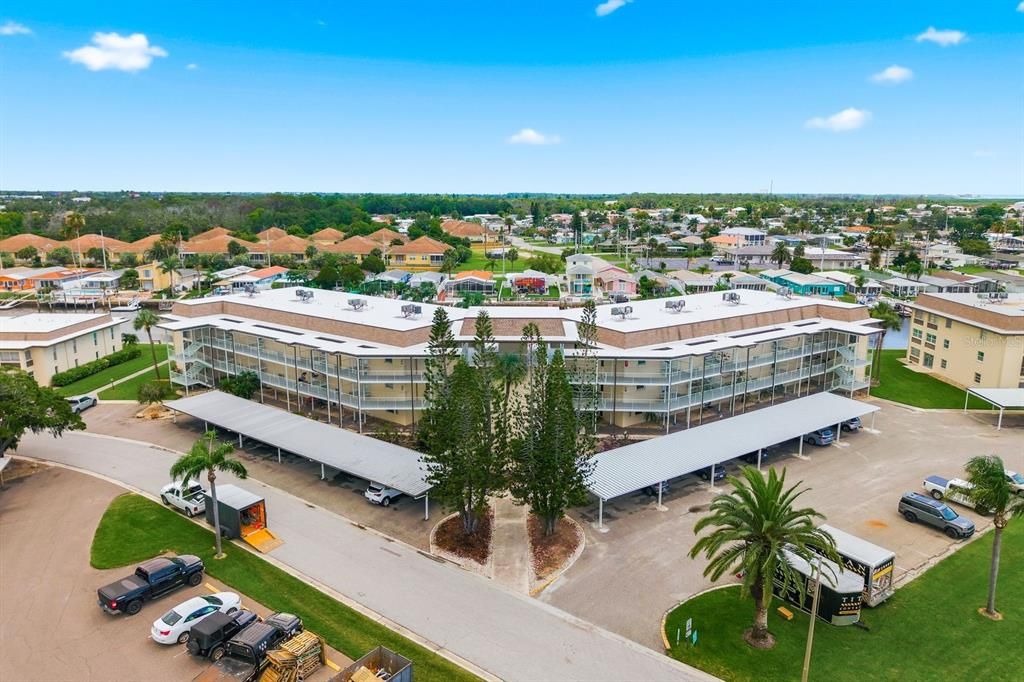 En Venta: $139,000 (2 camas, 2 baños, 1388 Pies cuadrados)