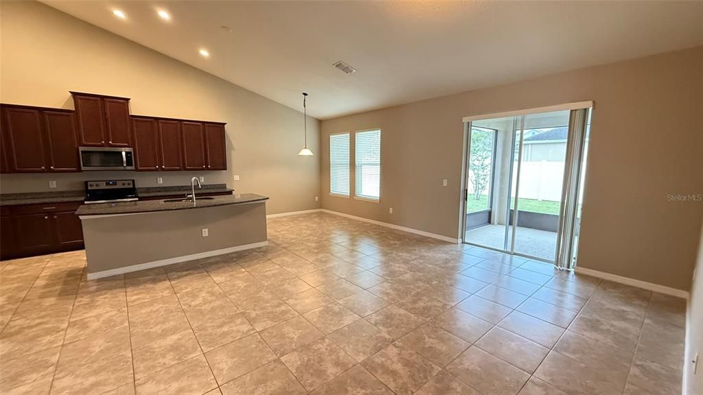 For Rent: $2,650 (3 beds, 2 baths, 2355 Square Feet)