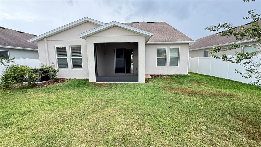For Rent: $2,650 (3 beds, 2 baths, 2355 Square Feet)