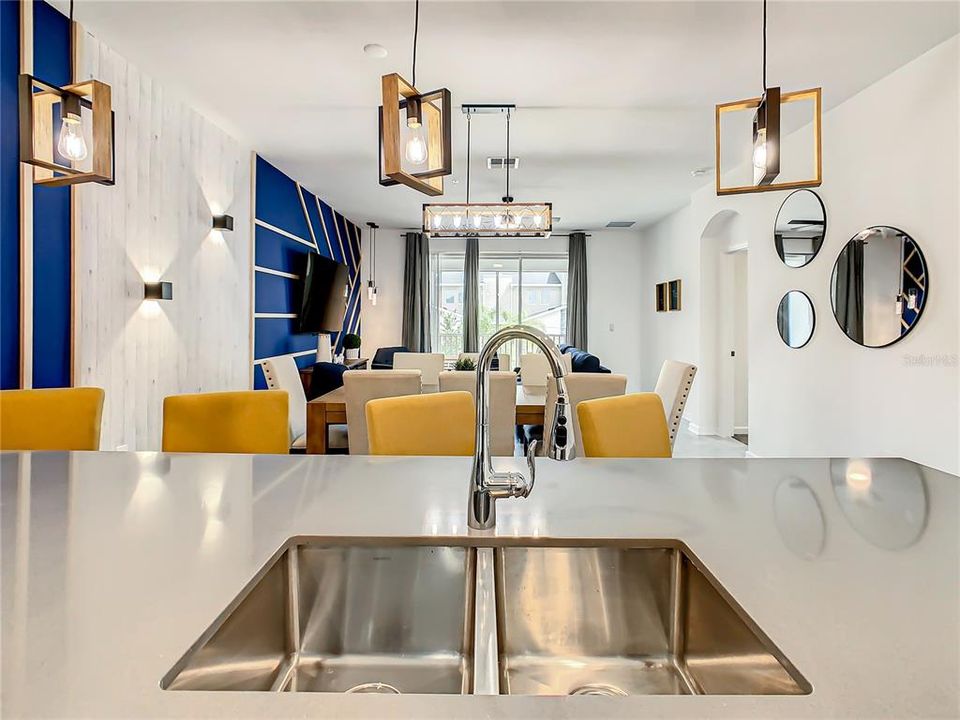 For Sale: $300,000 (3 beds, 2 baths, 1788 Square Feet)
