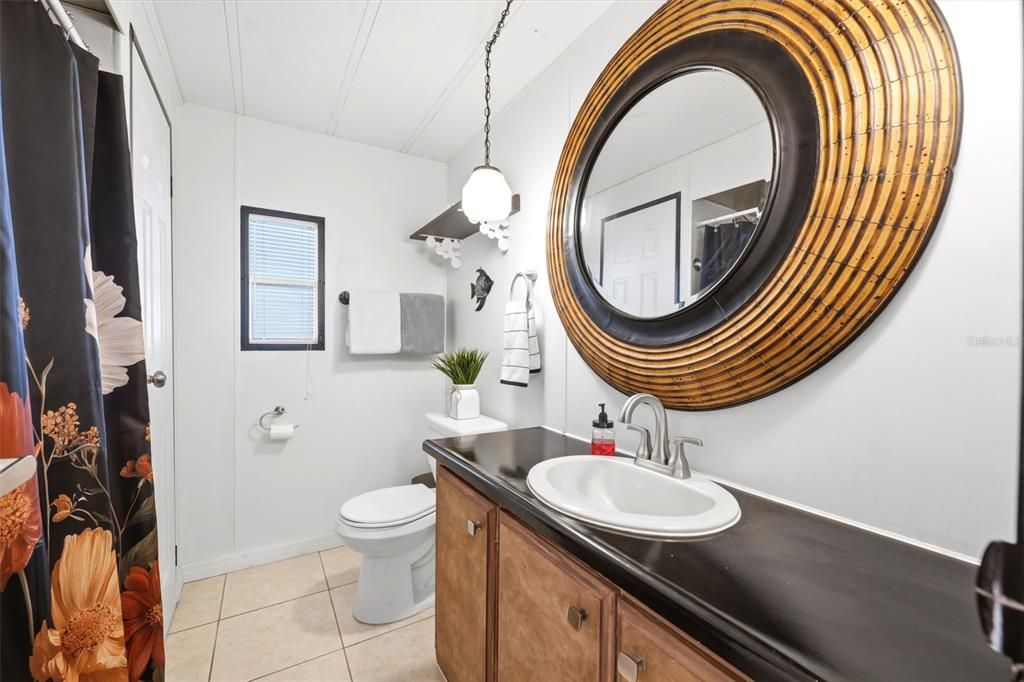 For Sale: $158,000 (2 beds, 2 baths, 1008 Square Feet)