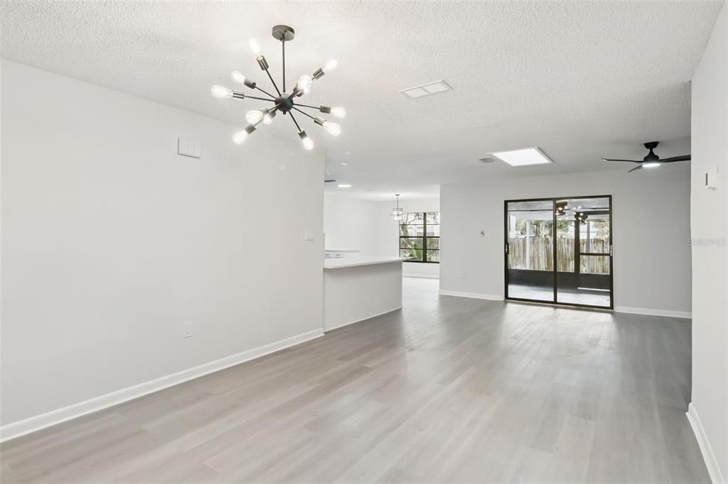 For Sale: $499,900 (5 beds, 2 baths, 2767 Square Feet)