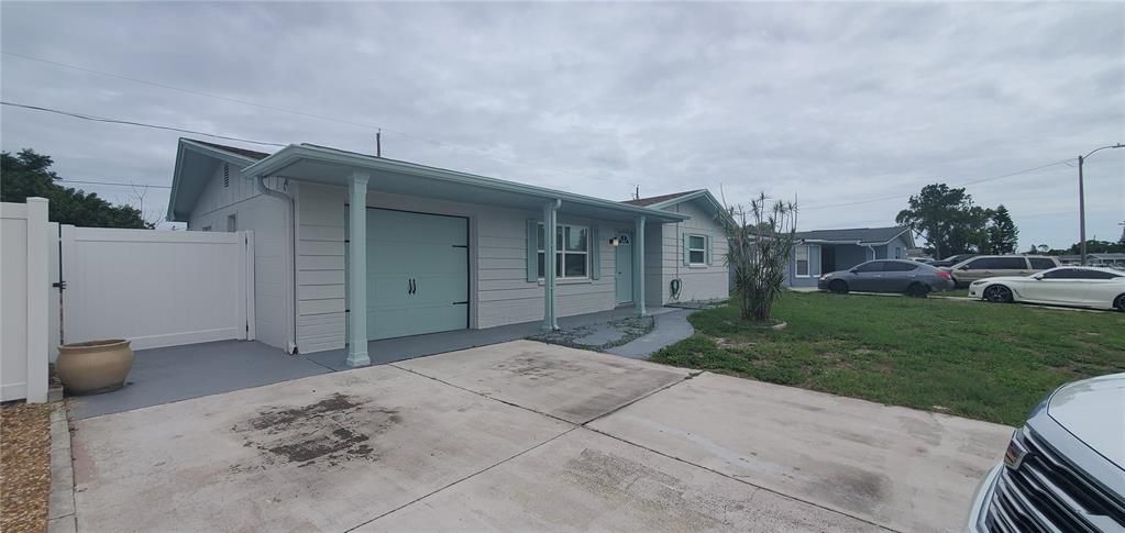 For Sale: $252,900 (2 beds, 1 baths, 1286 Square Feet)