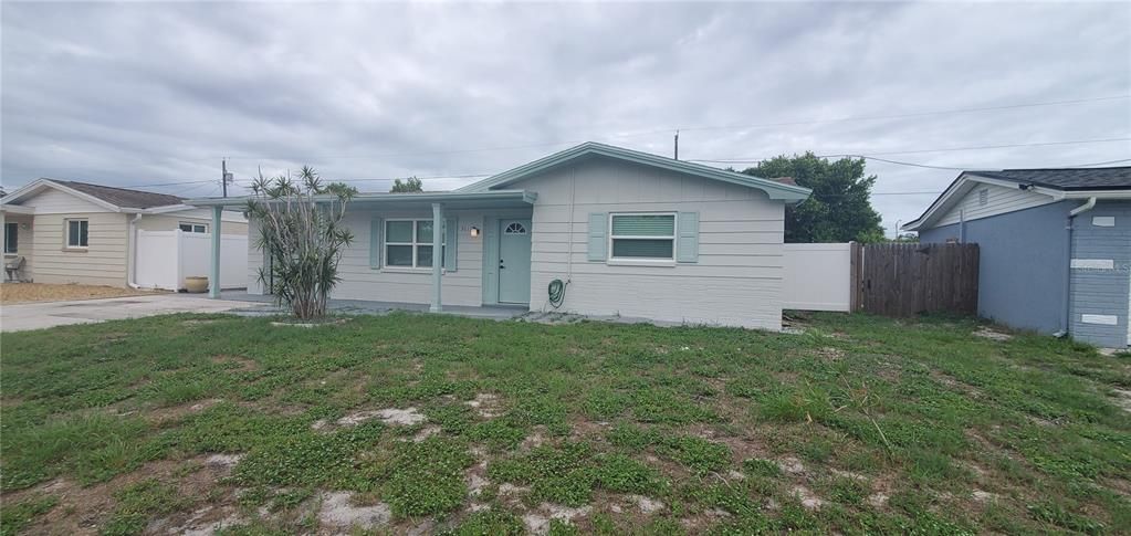 For Sale: $252,900 (2 beds, 1 baths, 1286 Square Feet)