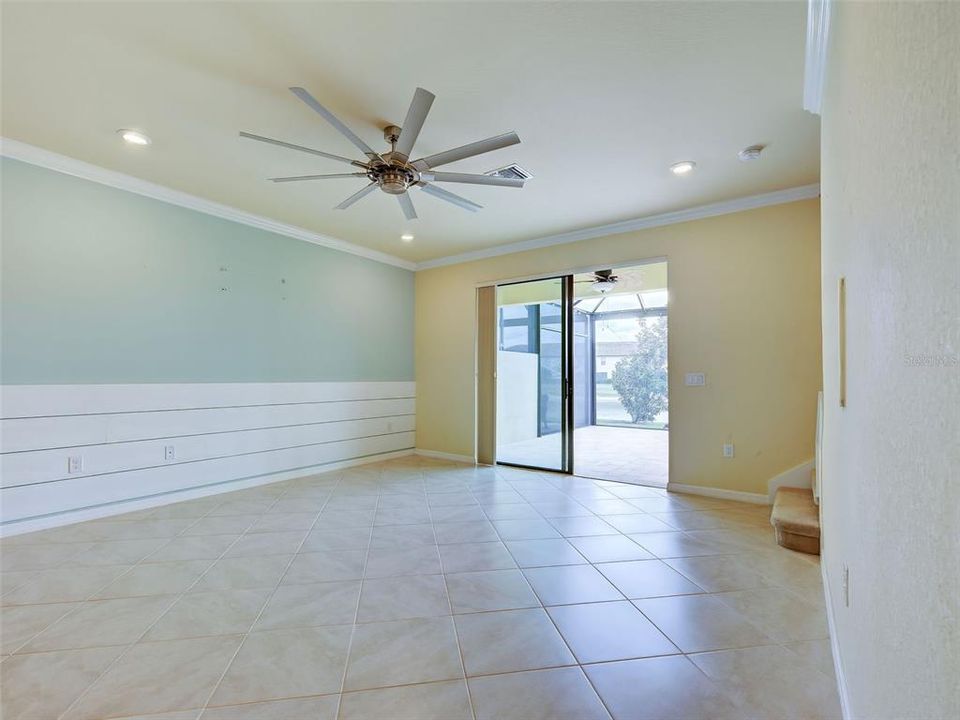 For Sale: $309,000 (3 beds, 2 baths, 1949 Square Feet)