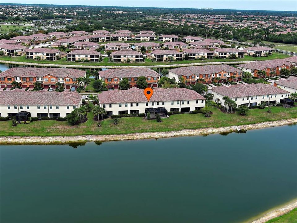For Sale: $309,000 (3 beds, 2 baths, 1949 Square Feet)