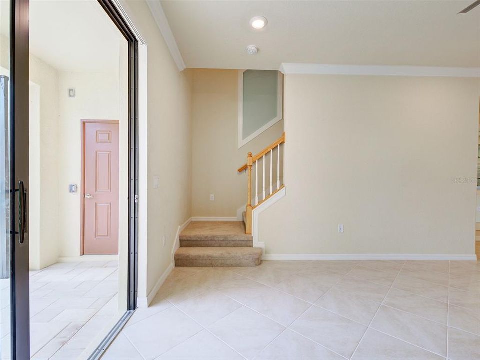 For Sale: $309,000 (3 beds, 2 baths, 1949 Square Feet)