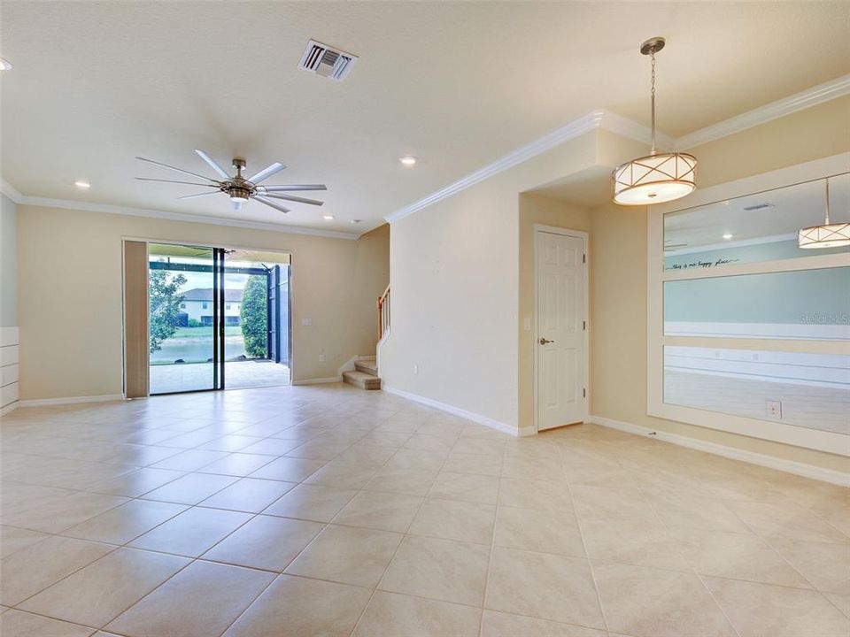 For Sale: $309,000 (3 beds, 2 baths, 1949 Square Feet)