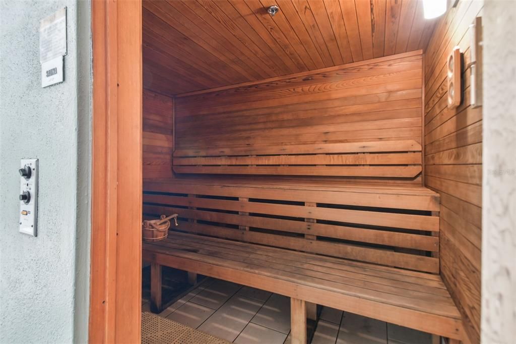 На продажу: $257,000 (1 спален, 1 ванн, 578 Квадратных фут)
