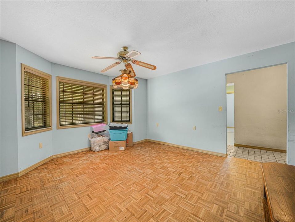 For Sale: $475,000 (3 beds, 2 baths, 1945 Square Feet)
