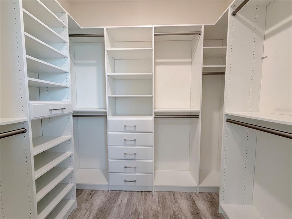 En Renta: $1,975 (3 camas, 2 baños, 1850 Pies cuadrados)
