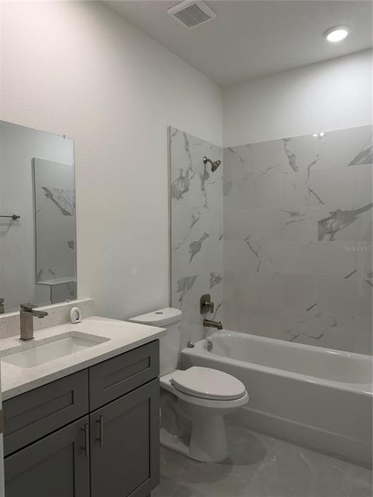 En Venta: $254,990 (3 camas, 2 baños, 1440 Pies cuadrados)