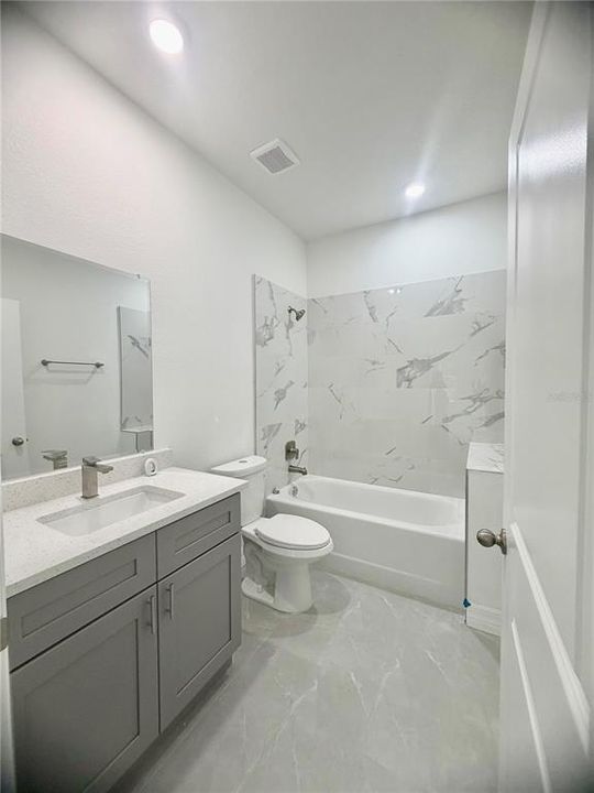 En Venta: $254,990 (3 camas, 2 baños, 1440 Pies cuadrados)
